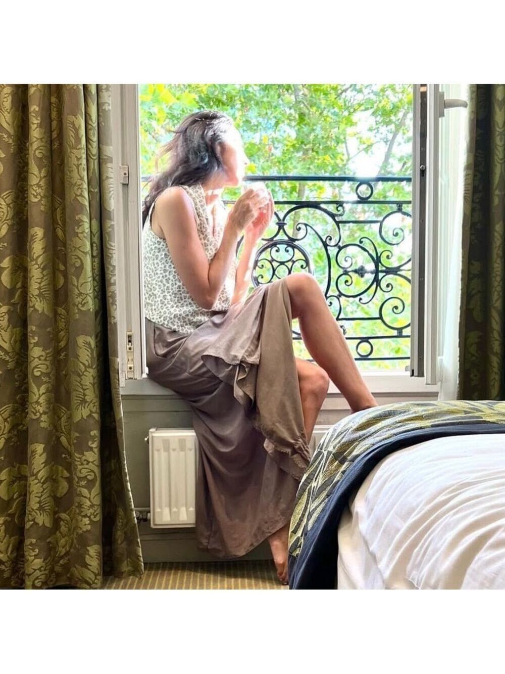BGBGeneration khaki green long high slit flowy gathered maxi skirt XS